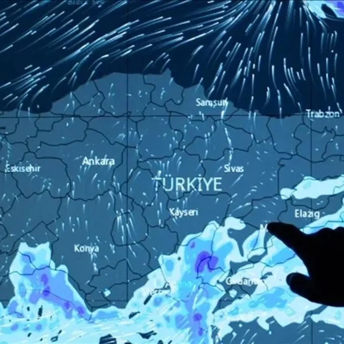 Ankara'da Şiddetli Sağanak Hayatı Felç Etti: Keçiören'de Yol Çöktü, Araçlar Hasar Gördü